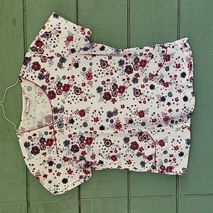 UA Scrub top size Large